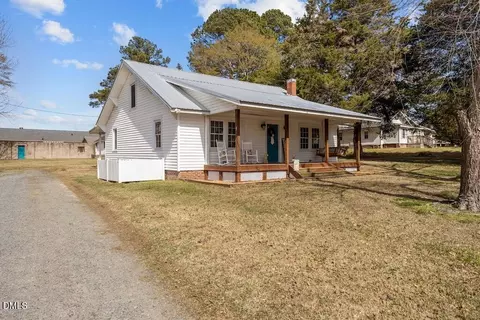Exterior - 301 E Wilson St, Macclesfield, NC 27852 photo 5 of 10