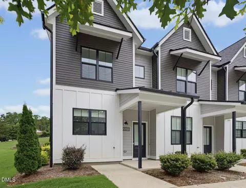 5611 Johnson Woods Ct, Raleigh, NC 27609