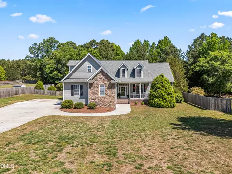 45 Oak Leaf Trl, Youngsville, NC 27596