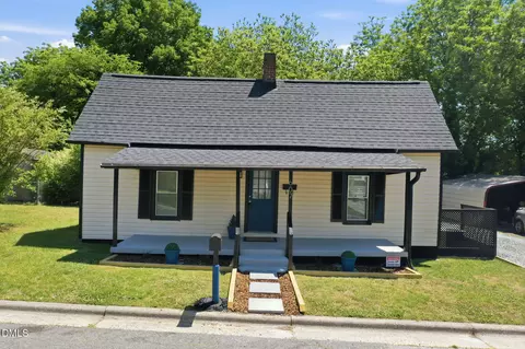 607 Seymour St, Graham, NC 27253