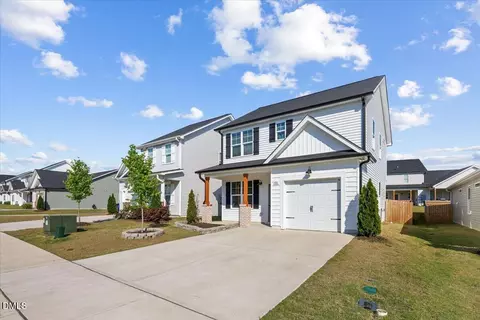 Exterior - 416 Sturgeon St, Smithfield, NC 27577 photo 3 of 7