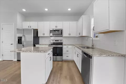 Kitchen - 416 Sturgeon St, Smithfield, NC 27577 photo 2 of 3