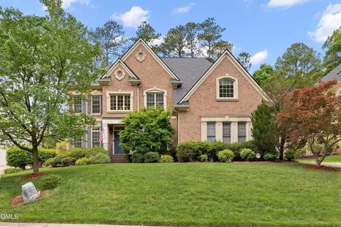 400 Allenhurst Pl, Cary, NC 27518