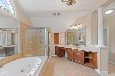 Bath - 400 Allenhurst Pl, Cary, NC 27518 photo 2 of 6
