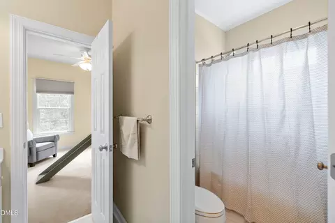 Bath - 400 Allenhurst Pl, Cary, NC 27518 photo 6 of 6