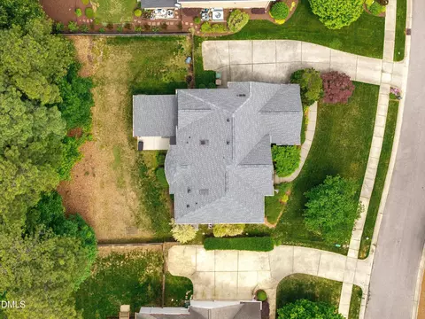 View/Area - 400 Allenhurst Pl, Cary, NC 27518 photo 3 of 4