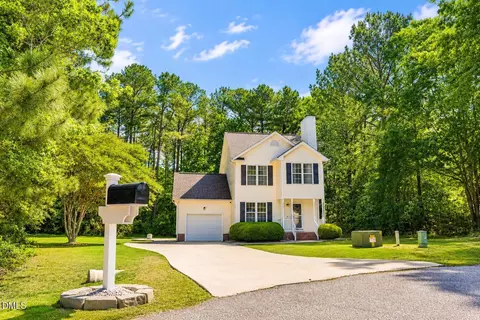 30 Vauxhall Ct, Youngsville, NC 27596