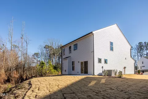 Exterior - 701 Highview Dr #32, Benson, NC 27504 photo 2 of 4