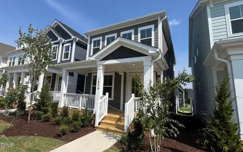 1804 Lumineer Ln, Wendell, NC 27591