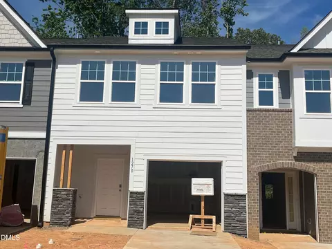 1270 Hammond Dr, Mebane, NC 27302