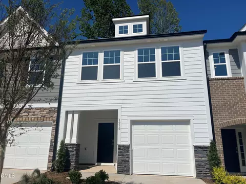 1270 Hammond Dr, Mebane, NC 27302