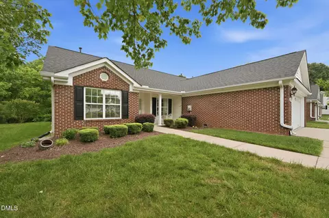 2204 Sweetbay Cir, Burlington, NC 27215