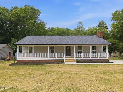 1504 Woods Creek Dr, Garner, NC 27529