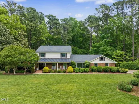 5209 Dutchman Dr, Raleigh, NC 27606