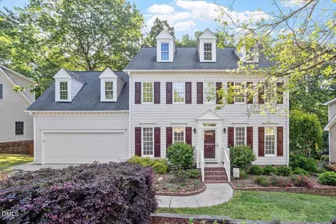 300 Parkgate Dr, Cary, NC 27519