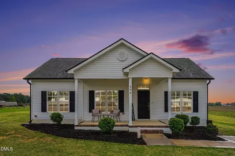 996 Red Hill Church Rd, Dunn, NC 28334