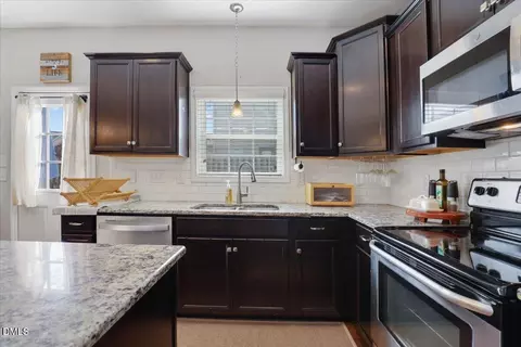 Kitchen - 27 Heron Point Way, Garner, NC 27529 photo 2 of 4