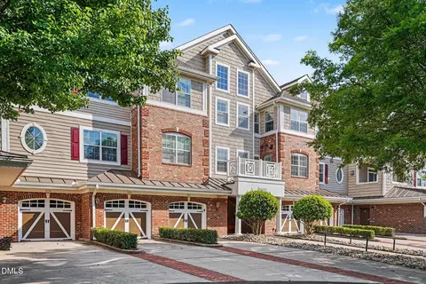 10400 Rosegate Ct #303, Raleigh, NC 27617