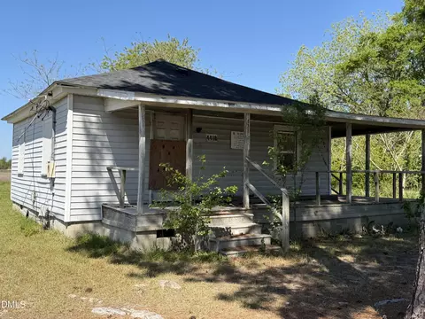 4418 S Joyner St, Ayden, NC 28513