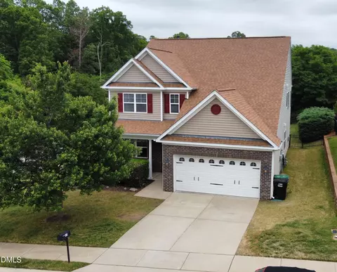 329 Florence Dr, Clayton, NC 27527
