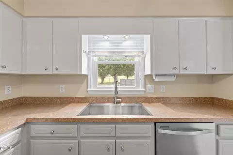 Kitchen - 222 Dana Dr, Garner, NC 27529 photo 6 of 6