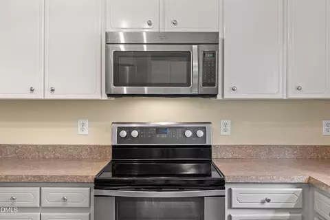 Kitchen - 222 Dana Dr, Garner, NC 27529 photo 5 of 6
