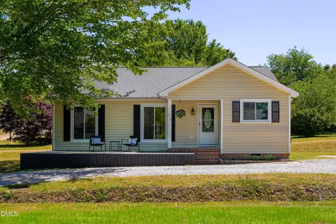 714 Brewer Ave, Wake Forest, NC 27587