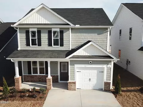 14 Diploma Dr, Clayton, NC 27520