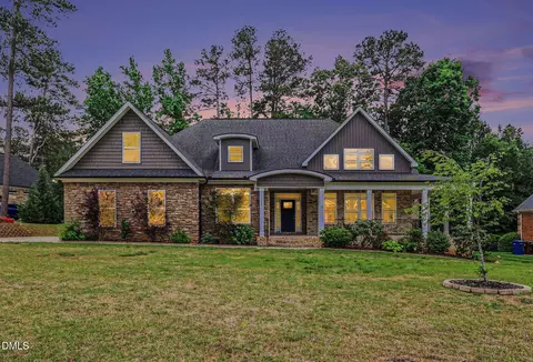 3007 Carrington Ln, Sanford, NC 27330