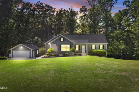 618 Prospectors Dr, Sanford, NC 27330