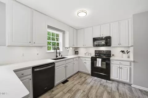 Kitchen - 6436 Silver Spring Ct, Willow Spring, NC 27592 photo 4 of 8