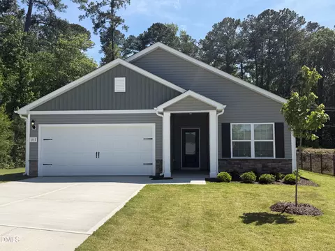 357 Cascade Knoll Dr, Clayton, NC 27527
