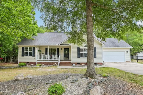 460 Madison Ave, Princeton, NC 27569