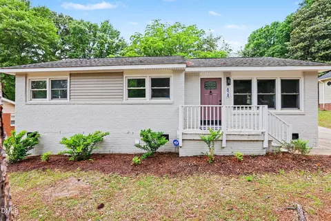 824 Carlisle St, Raleigh, NC 27610
