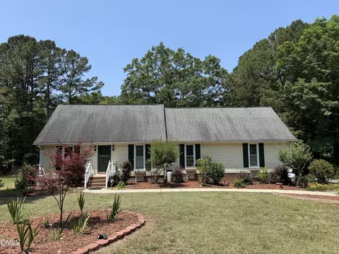 78 Tally Ho Dr, Selma, NC 27576