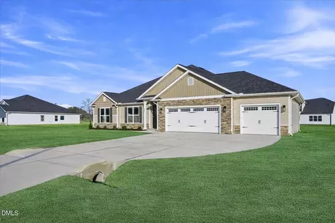 104 Manchester Ct, La Grange, NC 28551