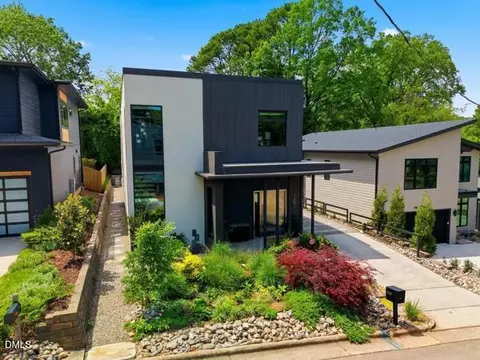 707 Chamberlain St, Raleigh, NC 27607