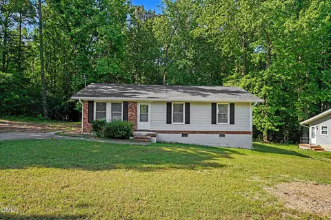 701 Justice Heights St, Apex, NC 27502