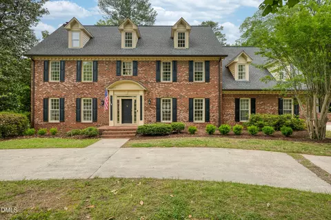 1901 Aurora Dr, Raleigh, NC 27615