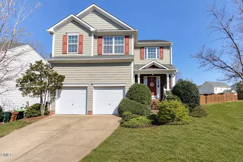 120 Carolina Town Ln, Holly Springs, NC 27540