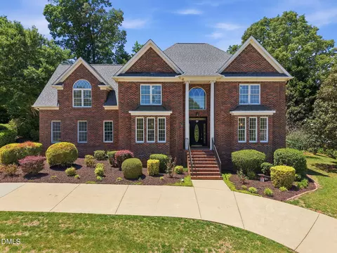 6409 Glendevon Dr, Whitsett, NC 27377