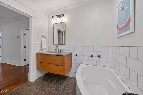 Bath - 325 E Trinity Ave, Durham, NC 27701 photo 7 of 7