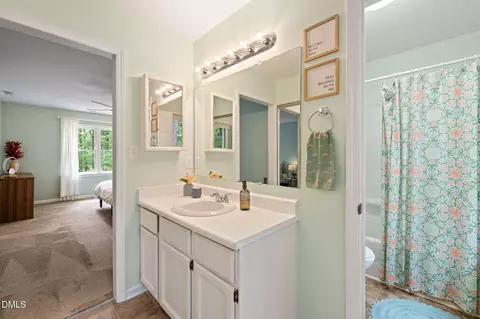 Bath - 5407 Loyal Pl, Durham, NC 27713 photo 3 of 5