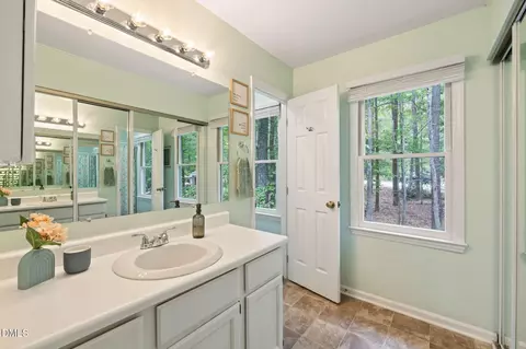 Bath - 5407 Loyal Pl, Durham, NC 27713 photo 2 of 5