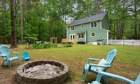 Exterior - 5407 Loyal Pl, Durham, NC 27713 photo 6 of 16