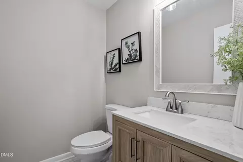 Bath - 4100 Five Oaks Dr UNIT 47, Durham, NC 27707 photo 3 of 4