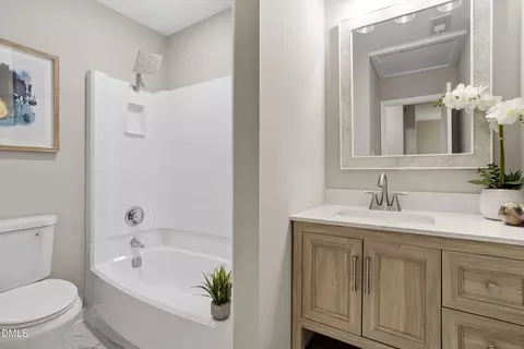 Bath - 4100 Five Oaks Dr UNIT 47, Durham, NC 27707 photo 1 of 4