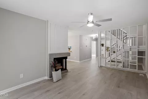 Living - 4100 Five Oaks Dr UNIT 47, Durham, NC 27707 photo 3 of 5