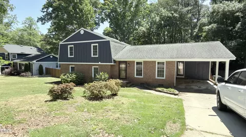 610 SE Maynard Rd, Cary, NC 27511