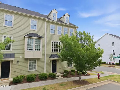 1141 Bradburn Dr, Durham, NC 27713
